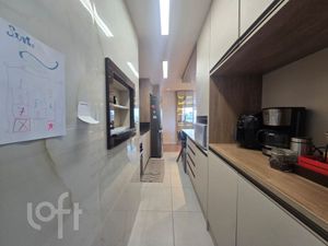 Image 7 - 898328