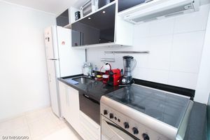 Image 8 - 898331