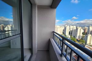 Image 11 - 898335