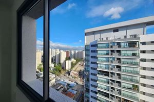 Image 16 - 898335