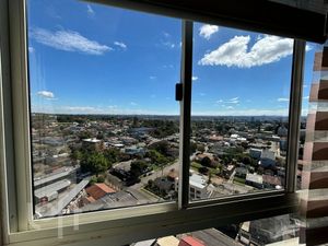 Image 7 - 898340
