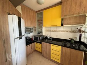 Image 8 - 898340