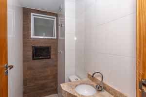 Image 9 - 898341
