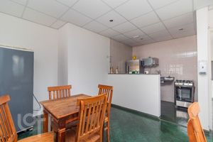 Image 39 - 898345