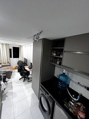 Image 3 - 898346