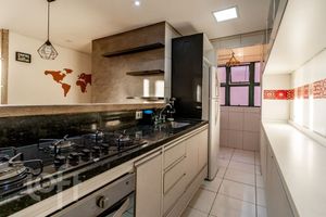 Image 9 - 898353