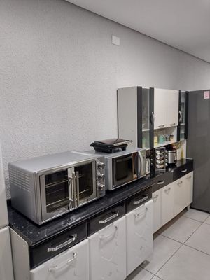 Image 7 - 898365