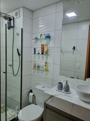 Image 8 - 898367