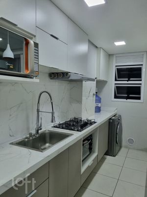 Image 4 - 898367