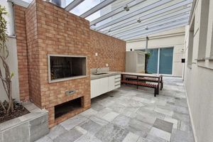 Image 12 - 898377