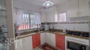 Image 7 - 898378