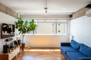 Image 8 - 898394