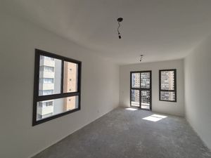 Image 3 - 898398