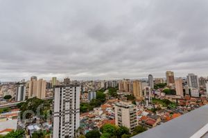 Image 35 - 898403