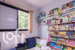 Image 9 - 898406