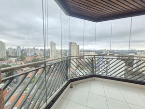 Image 4 - 898408
