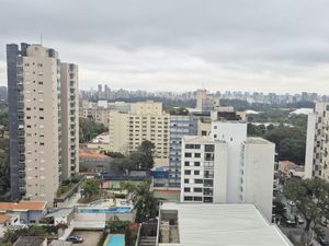 Image 7 - 898408