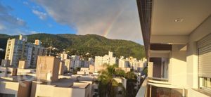 Image 3 - 898410