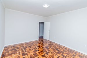 Image 19 - 898416