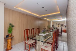 Image 11 - 898417