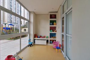 Image 19 - 898419