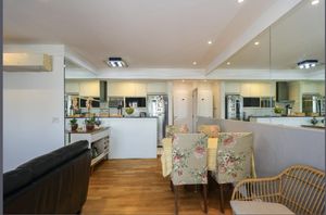 Image 36 - 898419