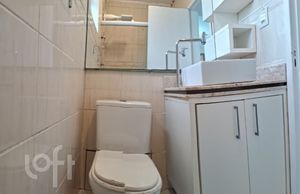 Image 12 - 898421