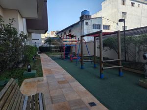 Image 25 - 898423