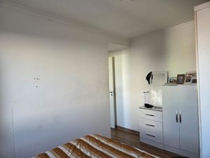 Image 15 - 898423