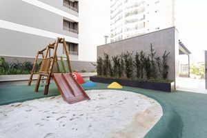 Image 15 - 898424