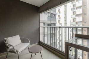 Image 5 - 898424