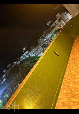 Image 38 - 898430