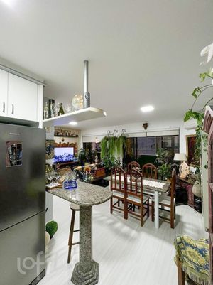 Image 16 - 898430