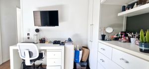 Image 4 - 898436