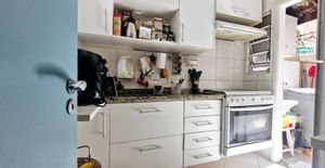 Image 13 - 898436