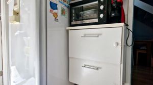 Image 8 - 898436