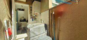 Image 9 - 898436