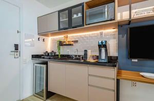 Image 8 - 898443