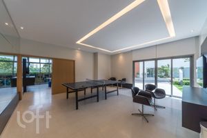 Image 44 - 898445