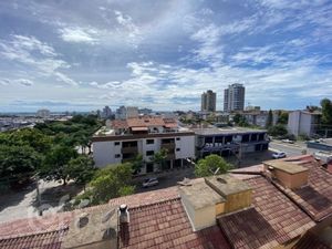 Image 7 - 898451