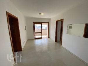 Image 4 - 898451