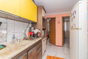 Image 6 - 898460