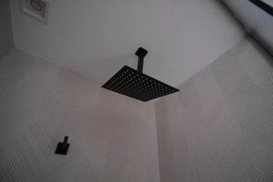 Image 15 - 898462