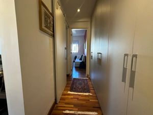 Image 9 - 898463