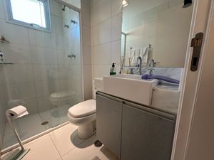 Image 11 - 898463