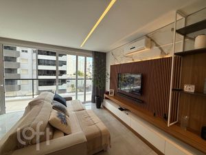 Image 5 - 898494