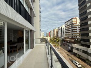 Image 3 - 898494