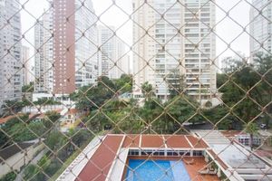 Image 19 - 898496