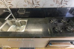 Image 19 - 898497