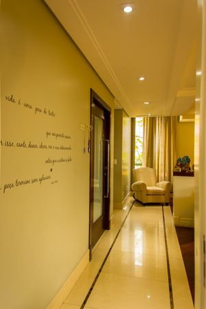 Image 9 - 898498